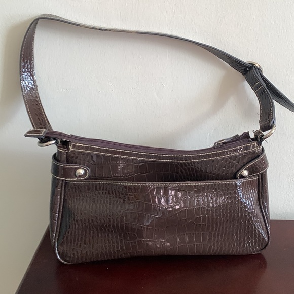 Liz&co. Brown pleather purse lots of storage adjustable strap - Picture 2 of 4